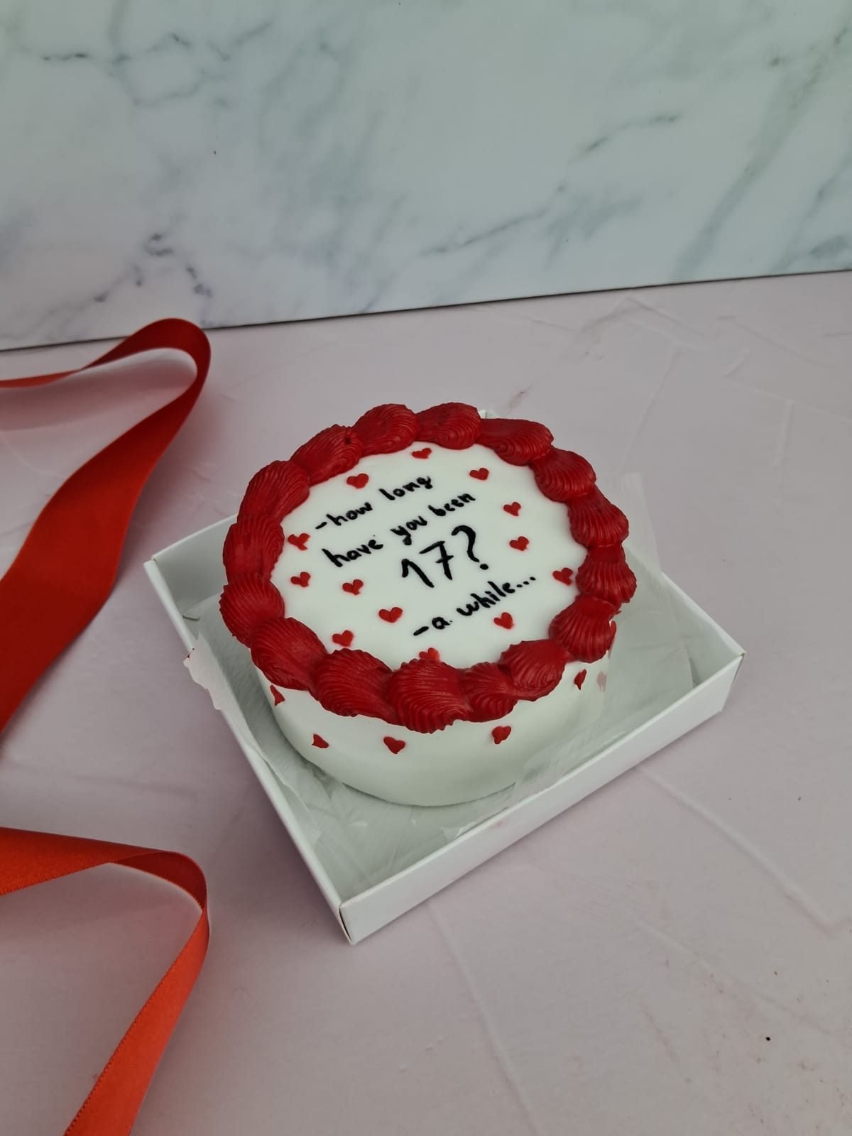 Bolo personalizado com mensagem